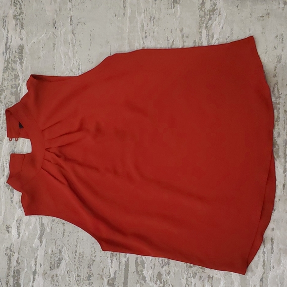 Top - Picture 1 of 5